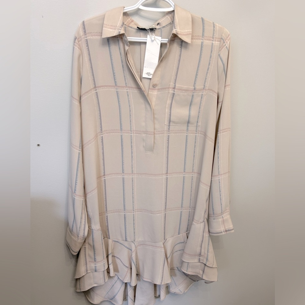 BNWT Vince ruffle bottom striped dress